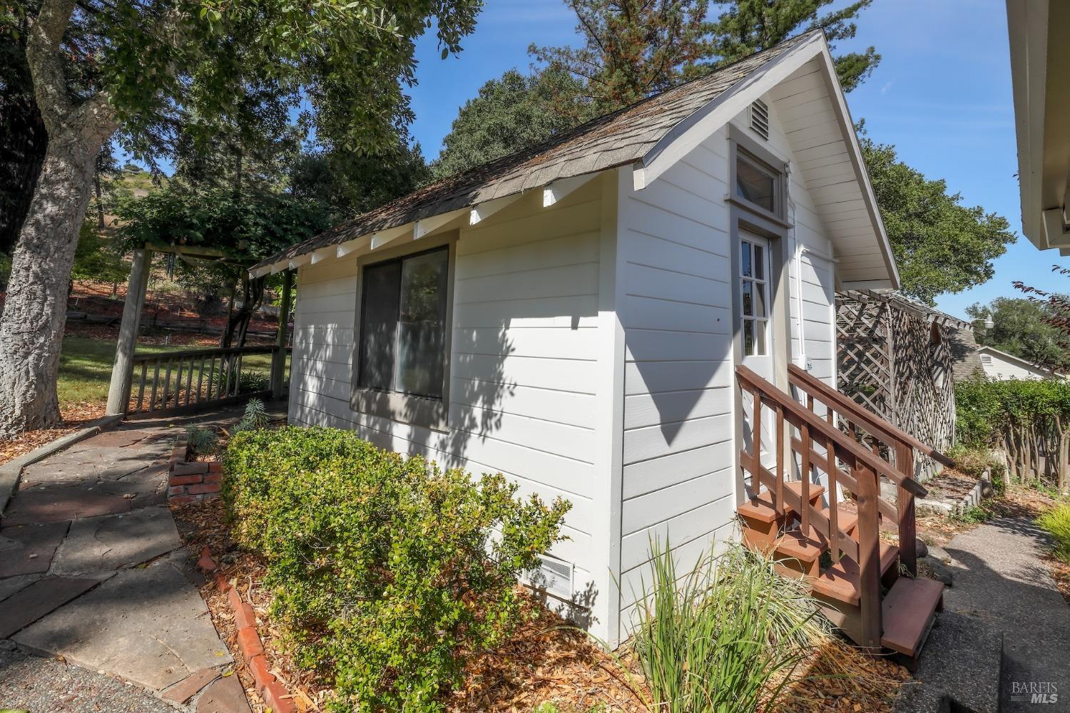 5047 Sonoma Mountain Road