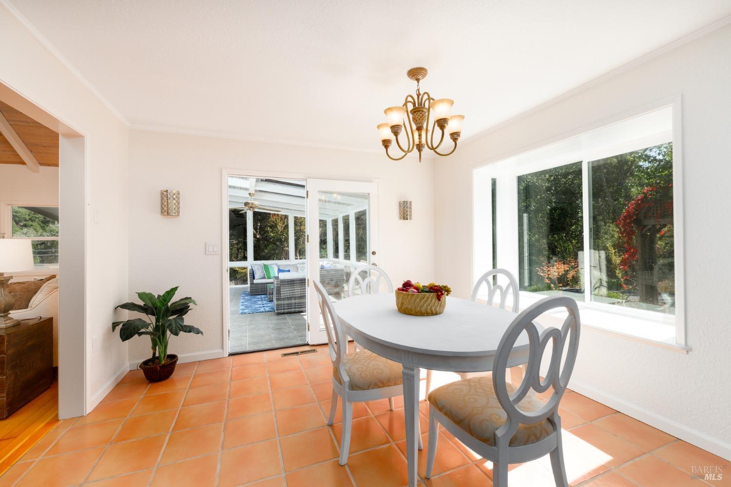 5047 Sonoma Mountain Road