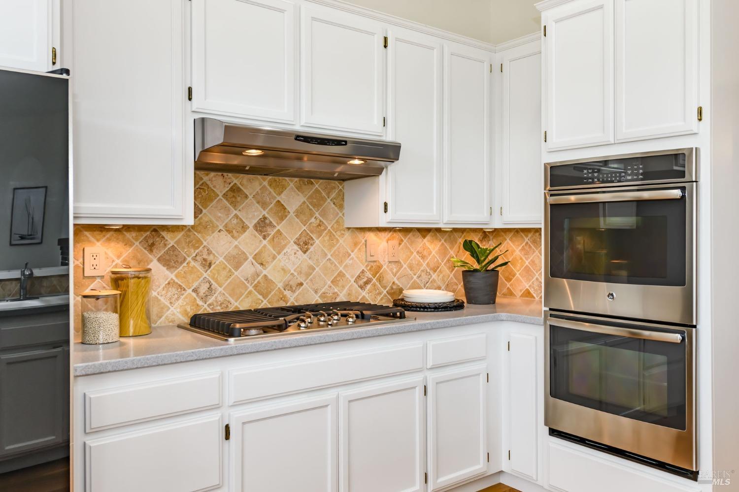 1908 Falcon Ridge Dr