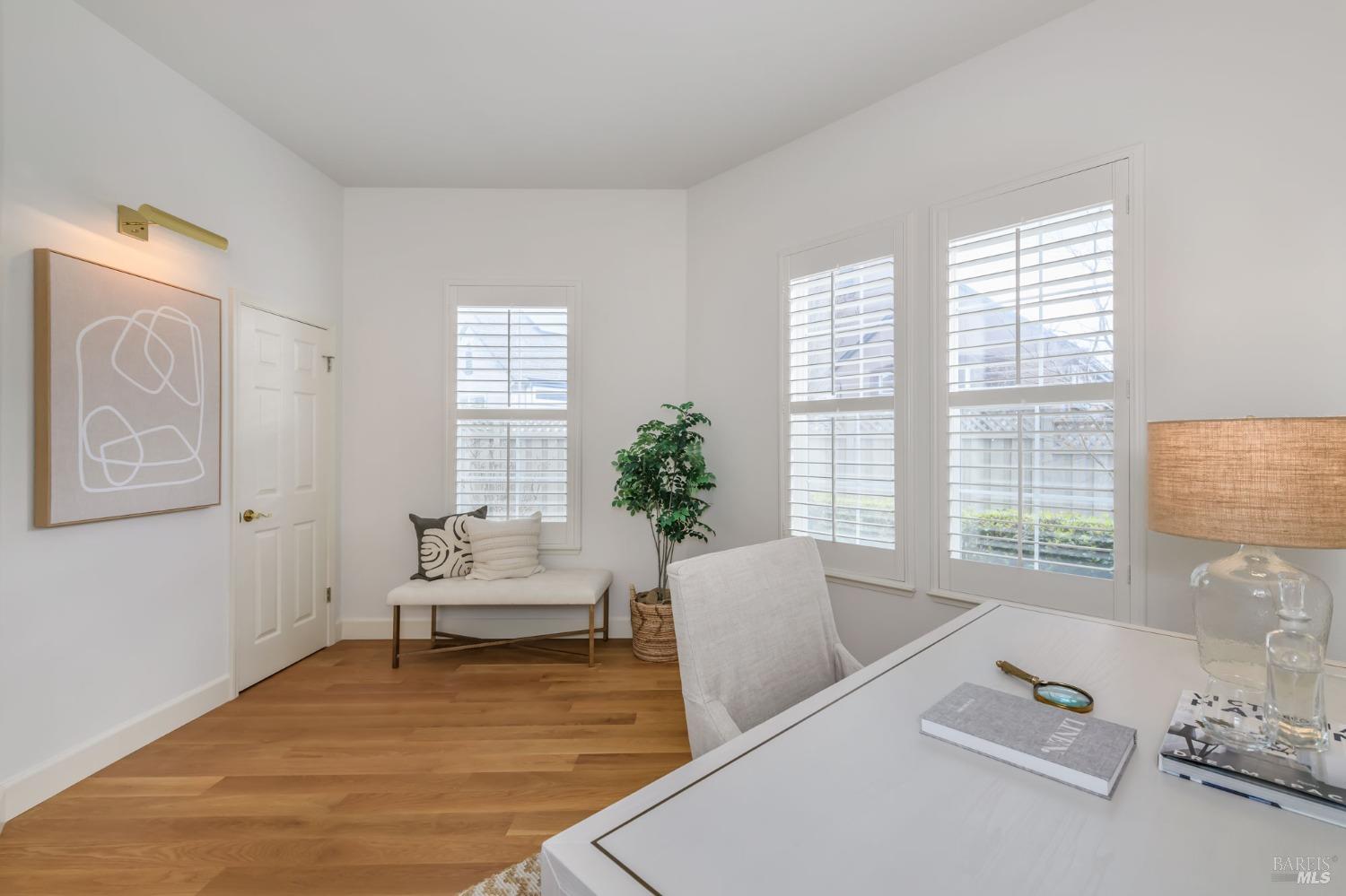 1908 Falcon Ridge Dr