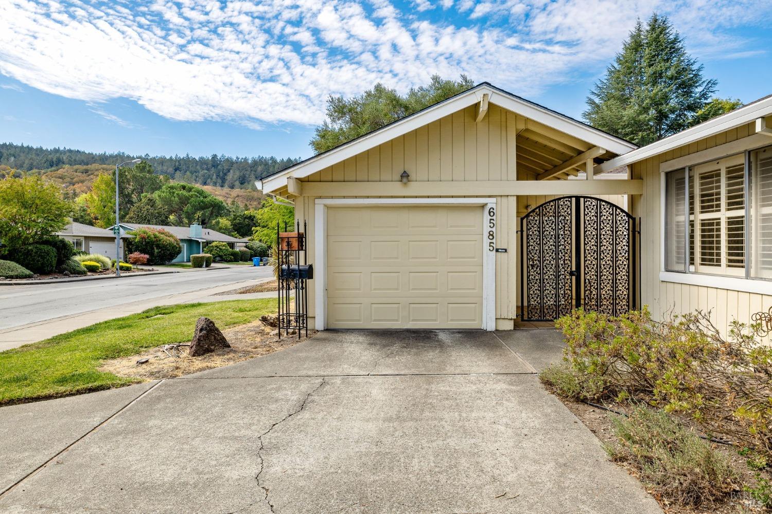 6585 Stone Bridge Road