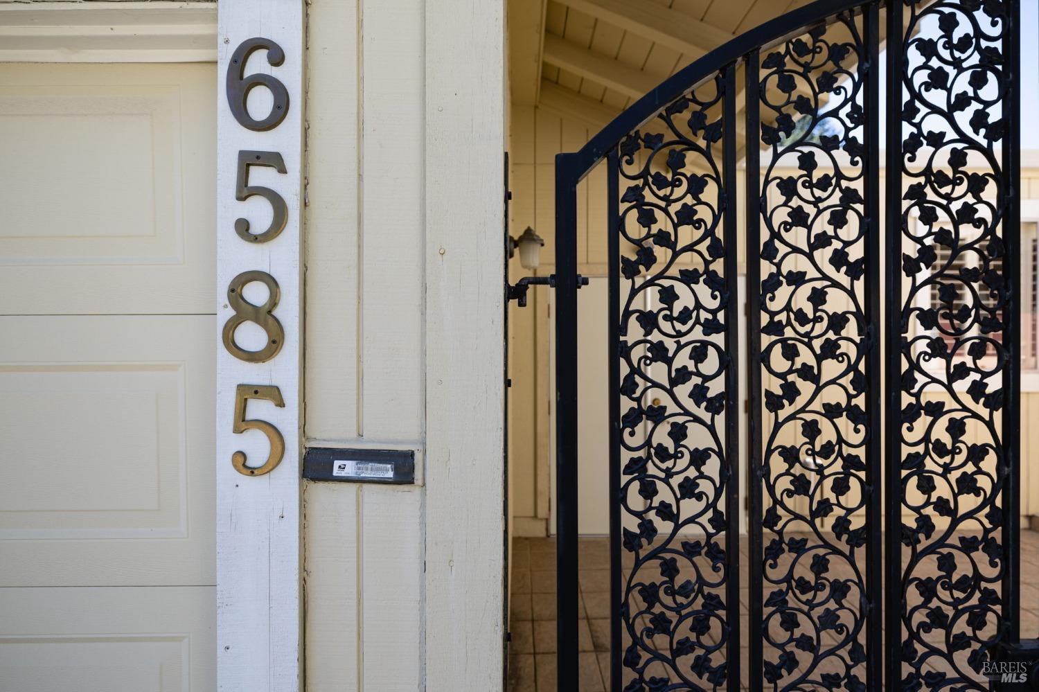 6585 Stone Bridge Road