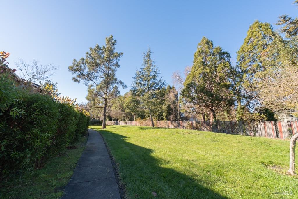 520 Santa Alicia Drive