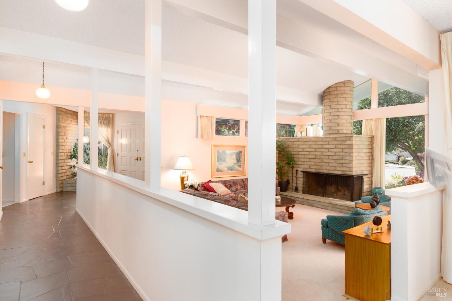 1671 E Foothill Drive