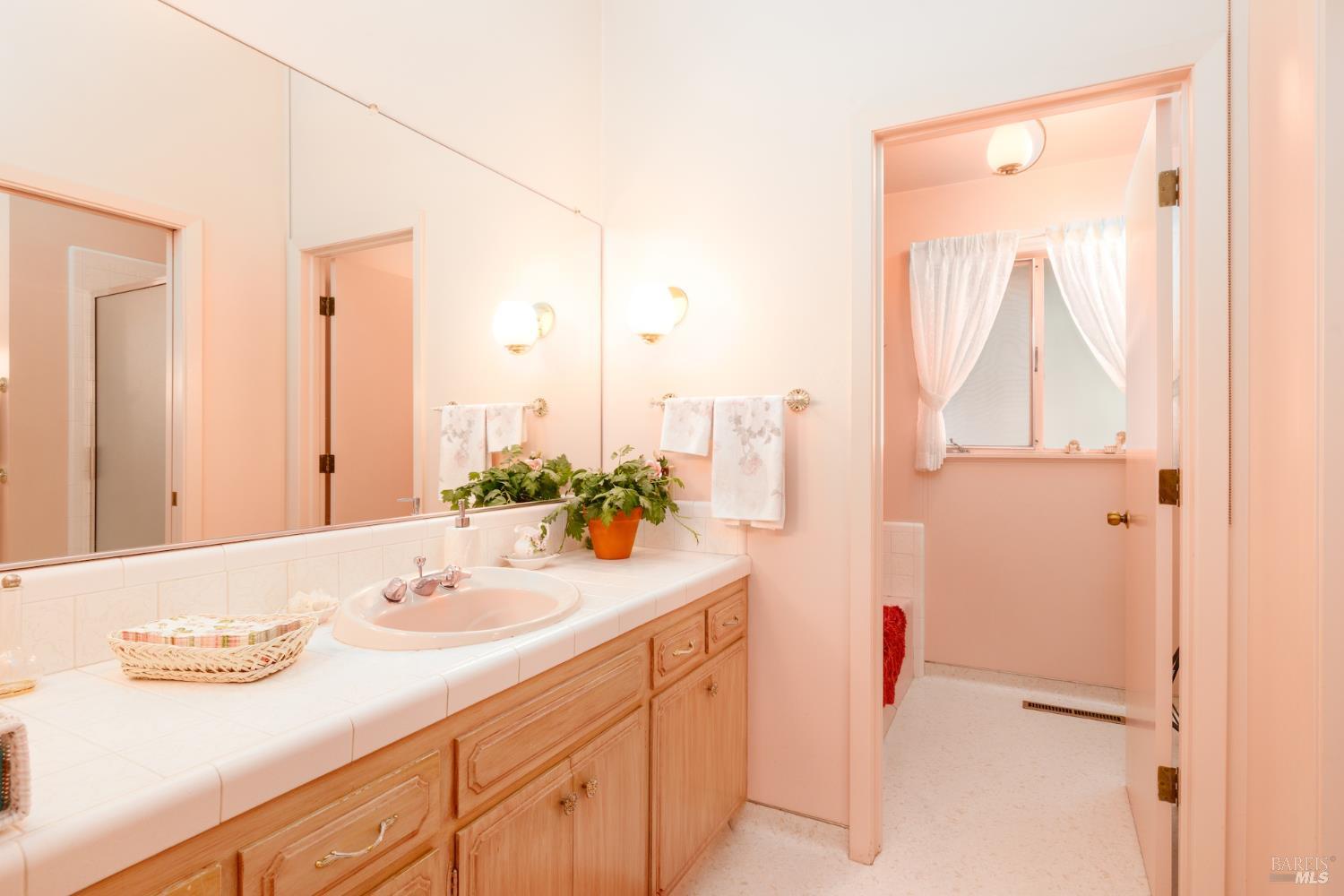 1671 E Foothill Drive