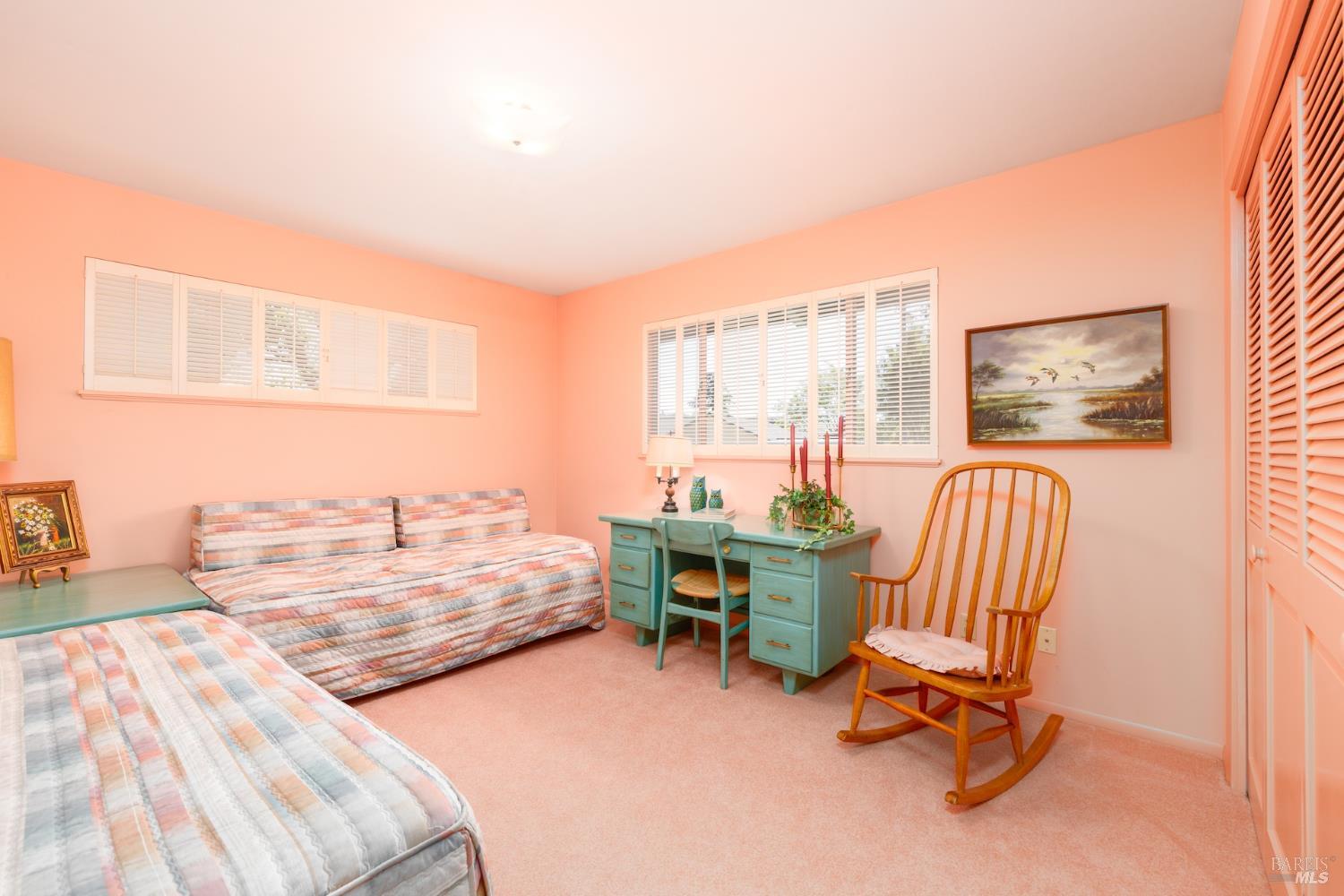 1671 E Foothill Drive