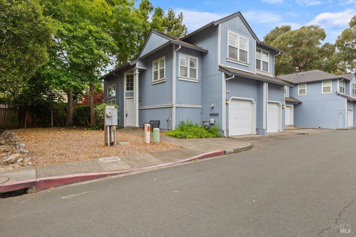 1623 Pinebrook Place