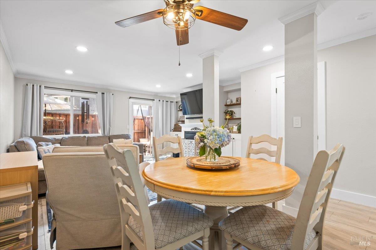 711 Racquet Club Circle