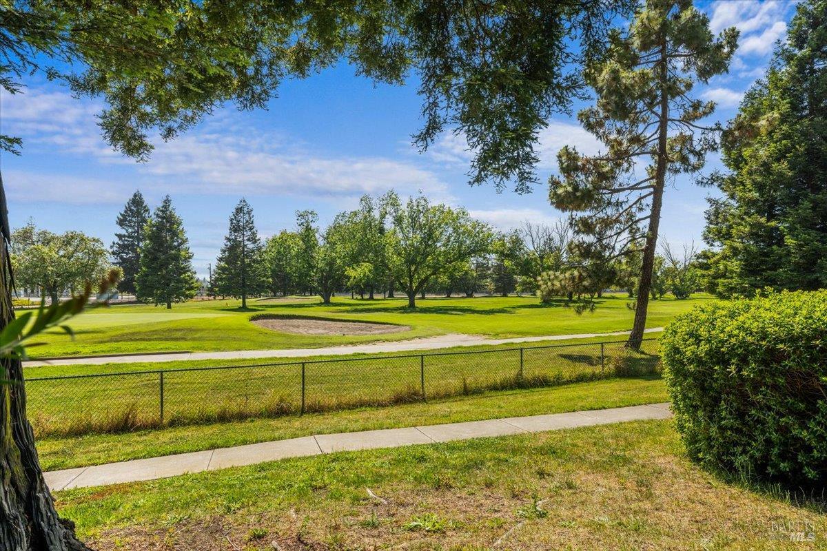 711 Racquet Club Circle