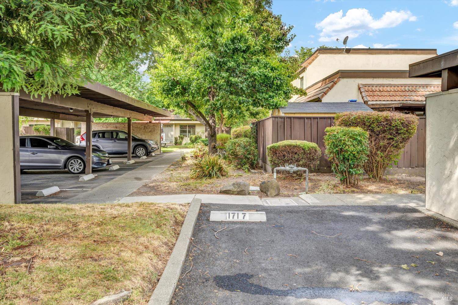 1717 Las Raposas Court