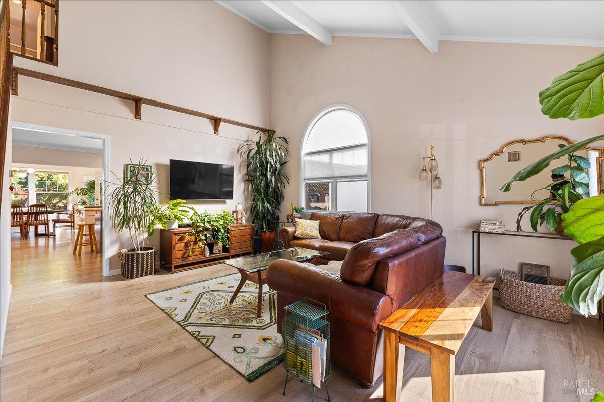 416 Tanglewood Court