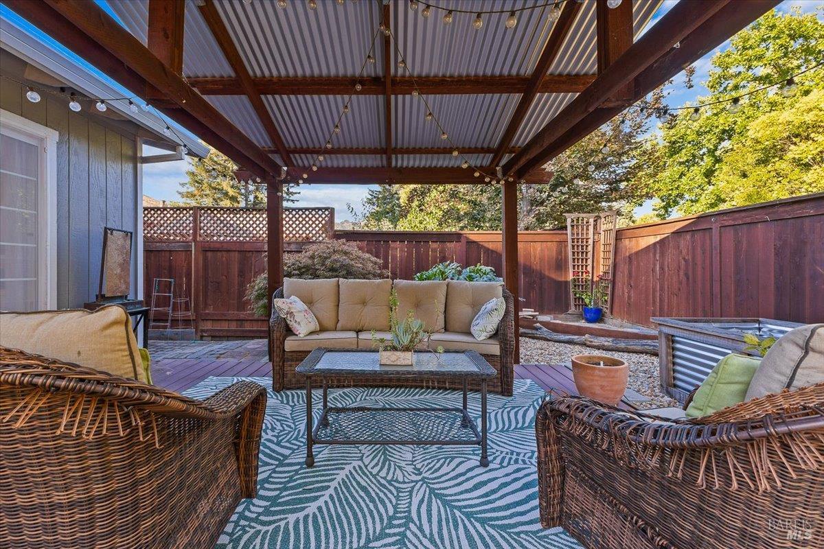 416 Tanglewood Court