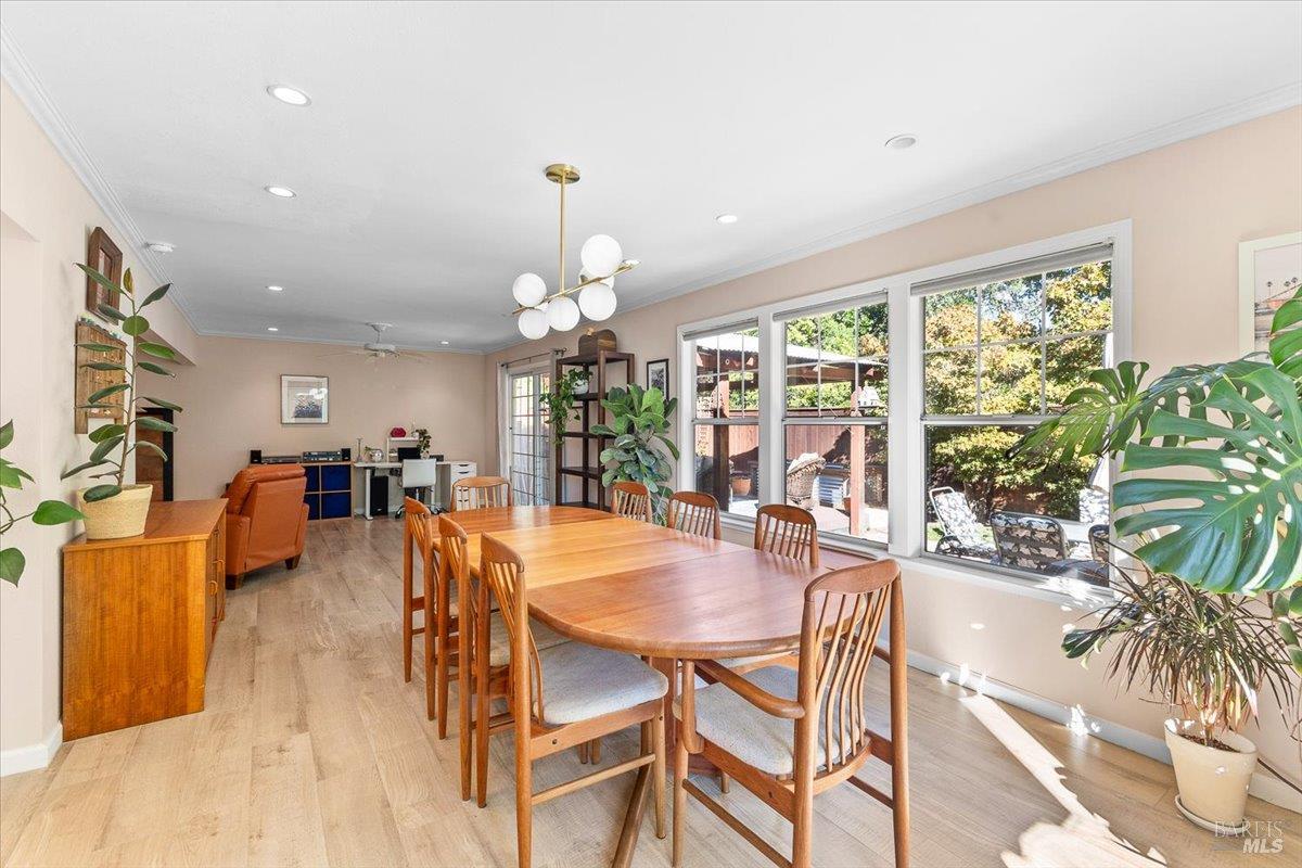 416 Tanglewood Court