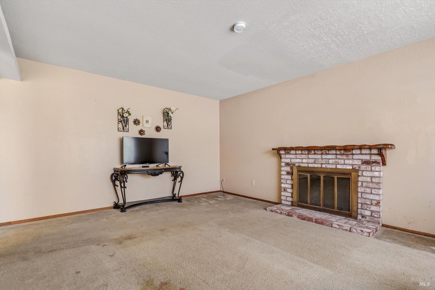 2320 Masterson Court