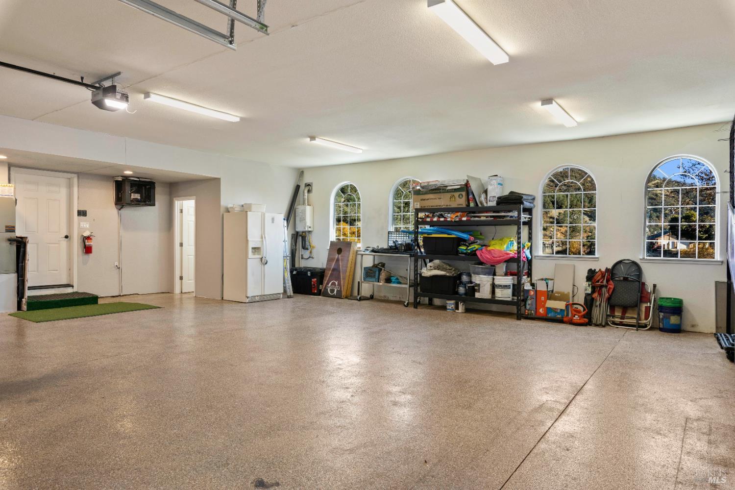 11115 Lakeshore Drive