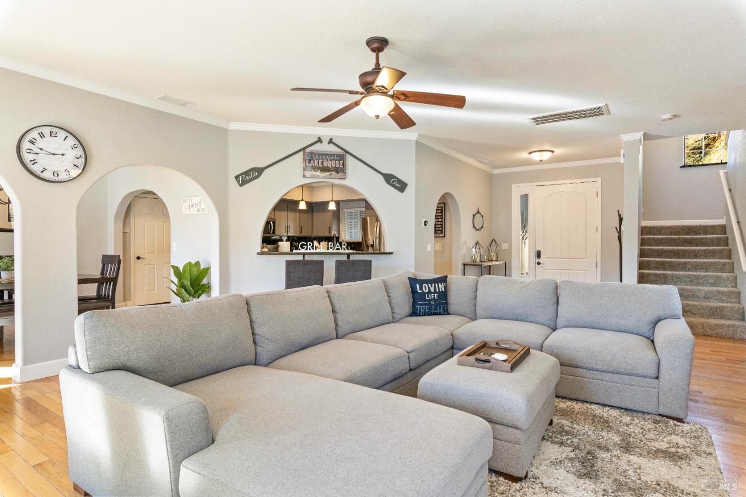 11115 Lakeshore Drive