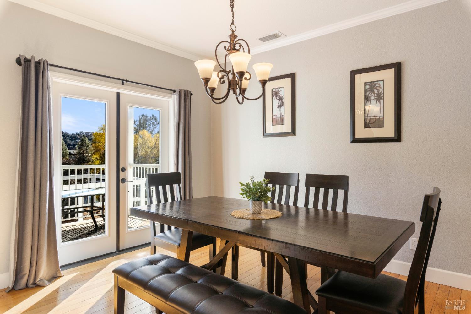 11115 Lakeshore Drive