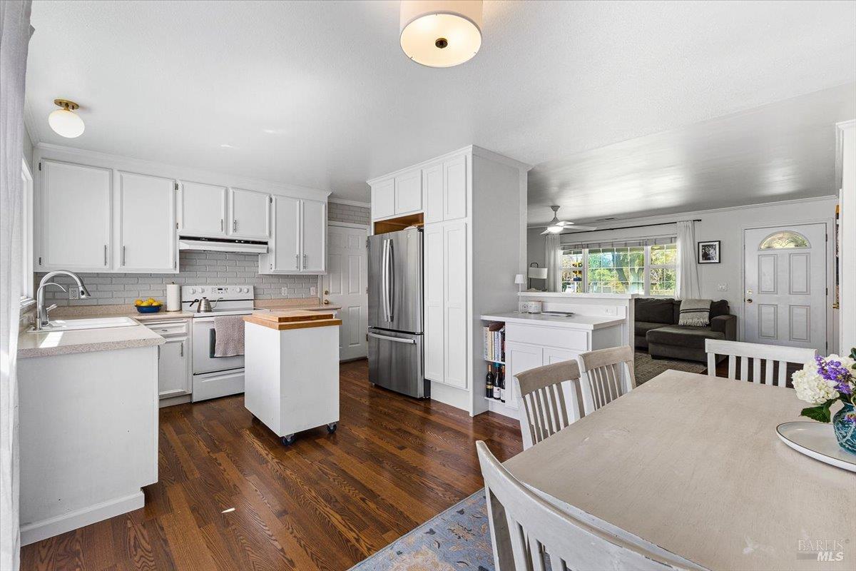 6900 Montecito Boulevard