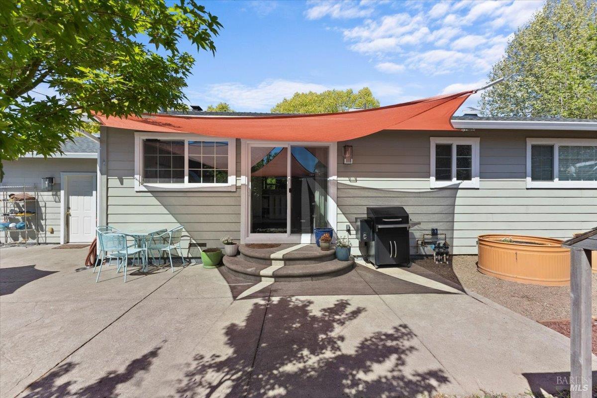 6900 Montecito Boulevard