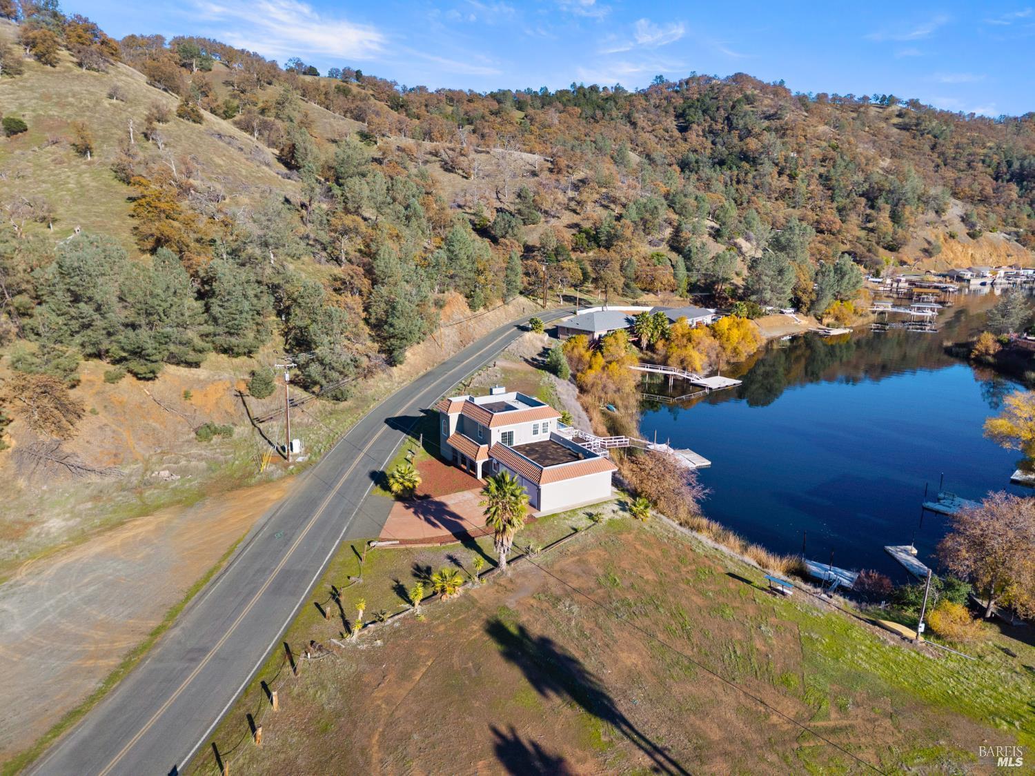1115 Lakeshore Drive