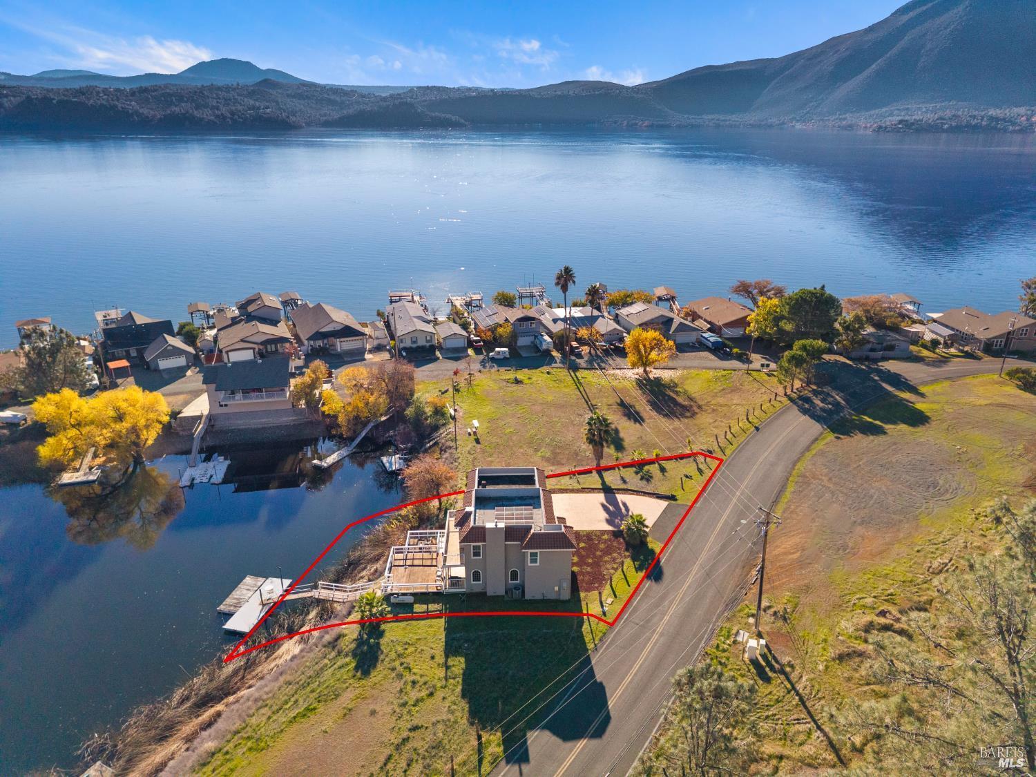 1115 Lakeshore Drive