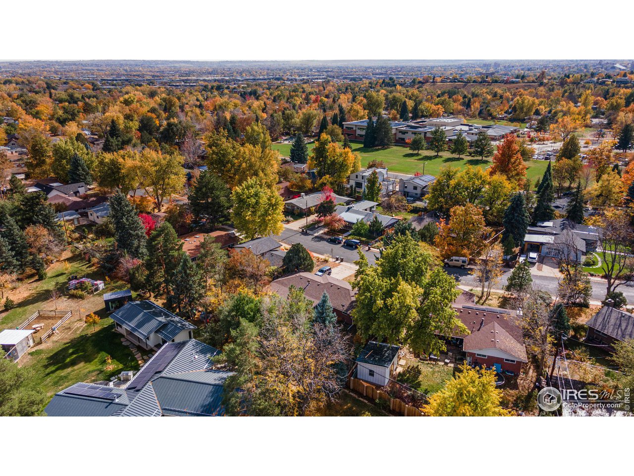 2025 Grape Ave