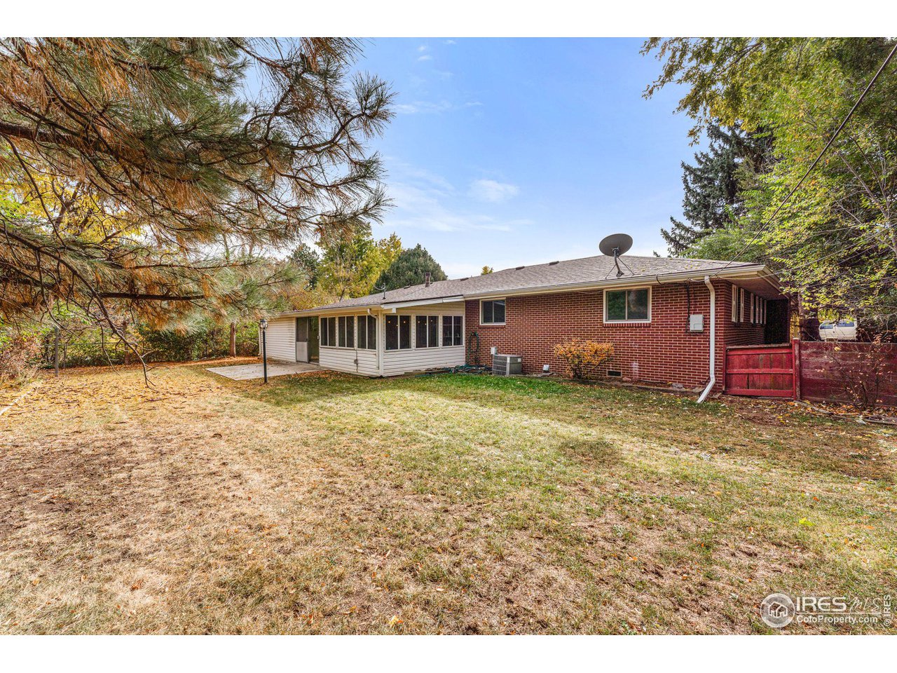2025 Grape Ave
