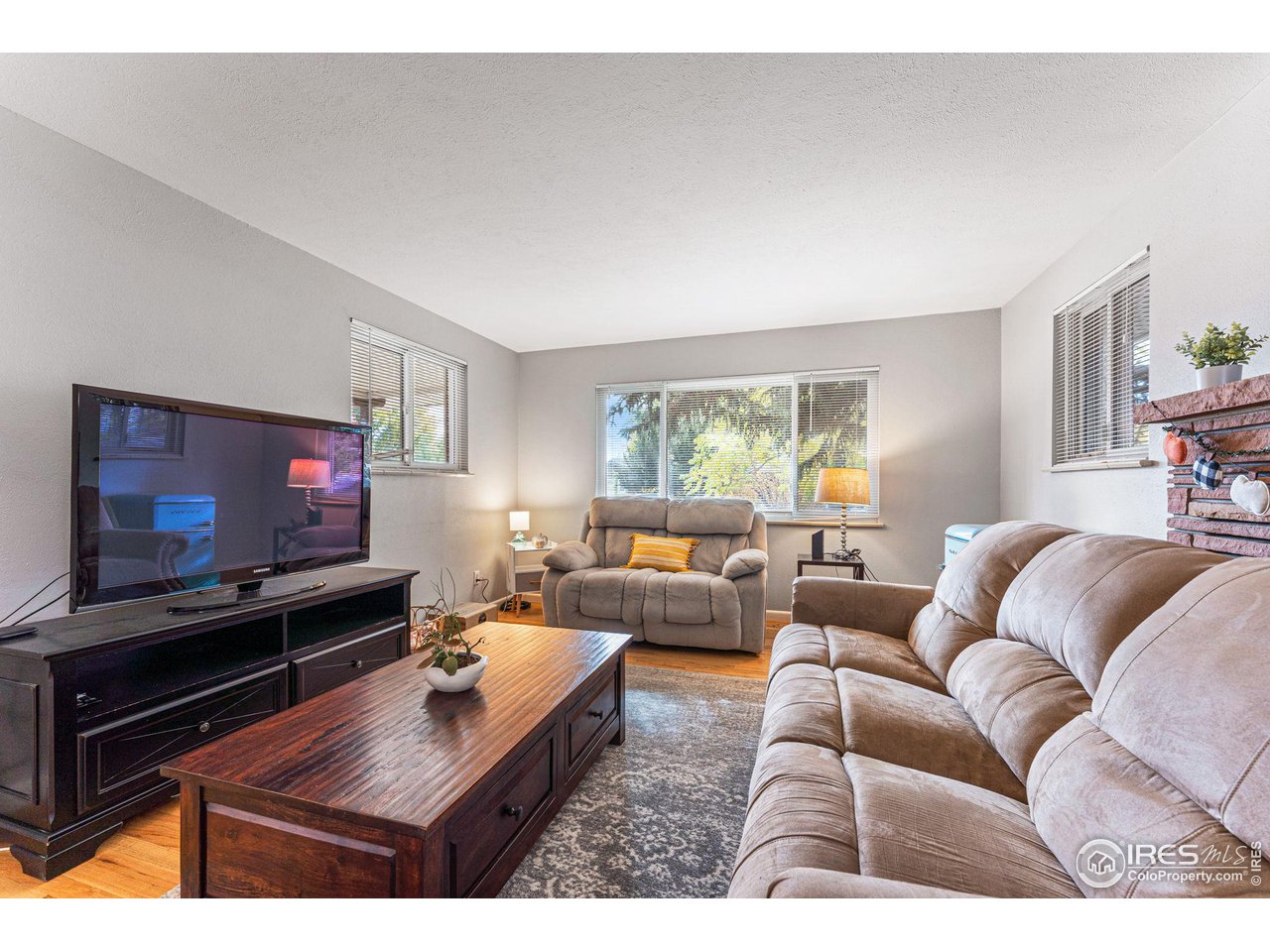2025 Grape Ave