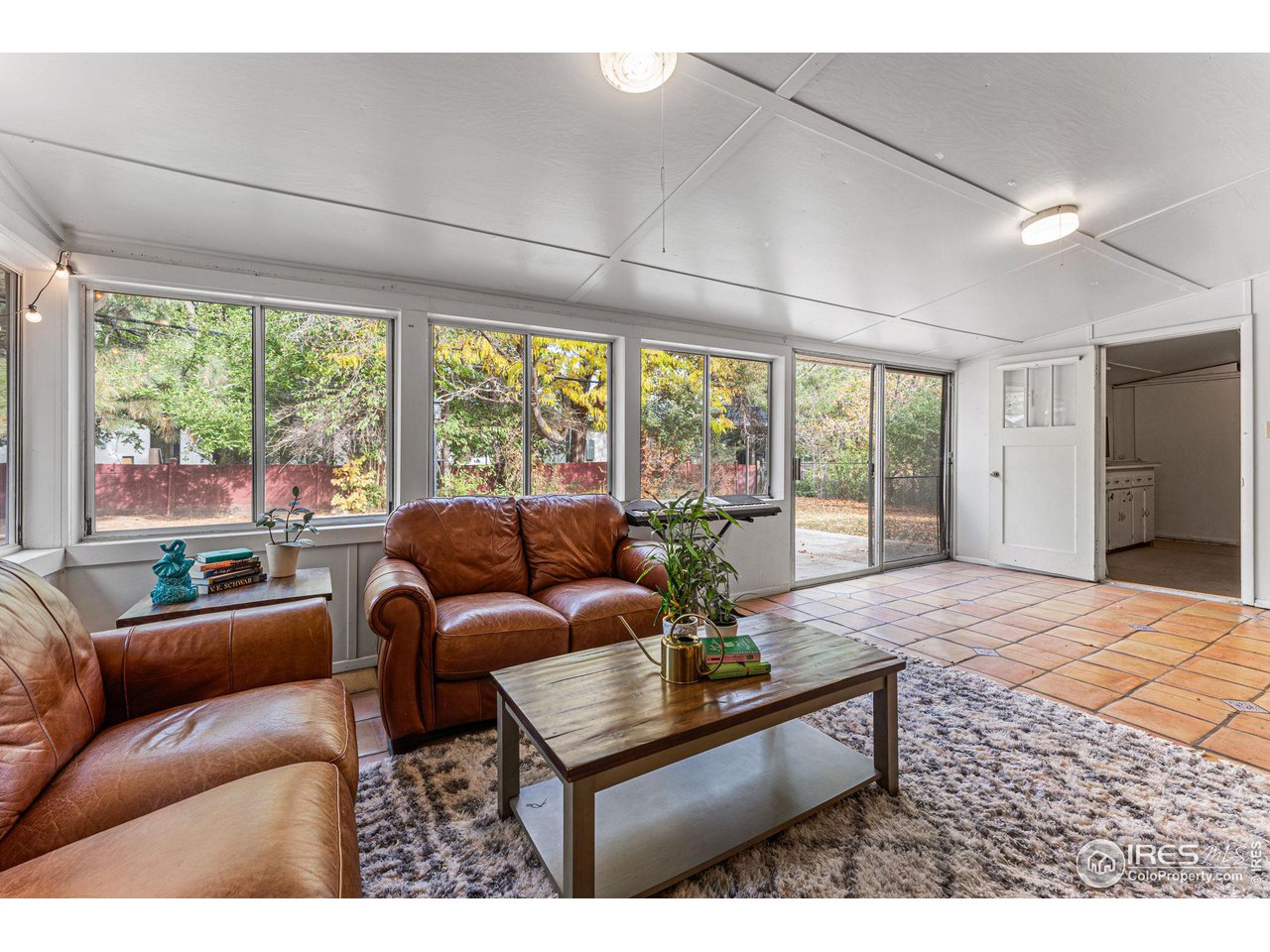2025 Grape Ave