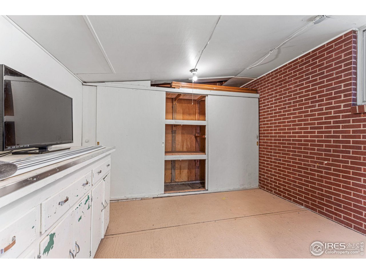 2025 Grape Ave