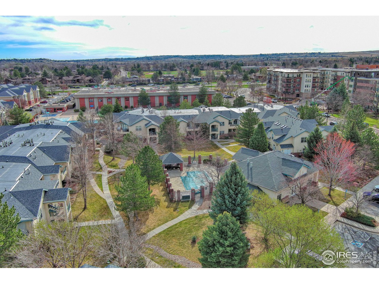 550 Mohawk Dr 67