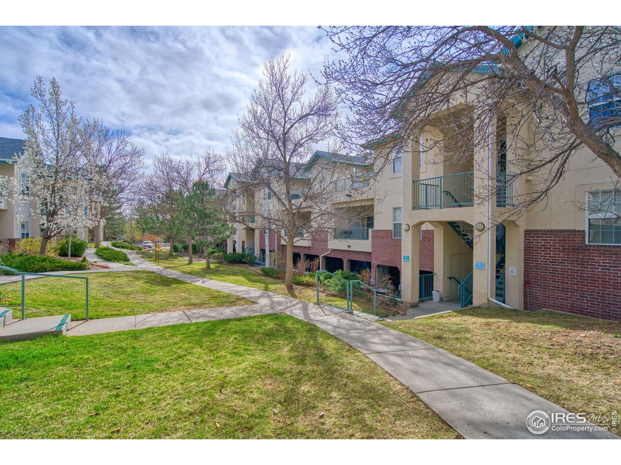 550 Mohawk Dr 67