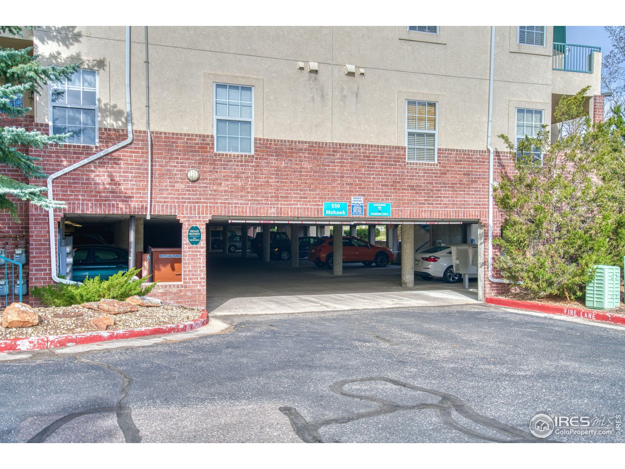 550 Mohawk Dr 67