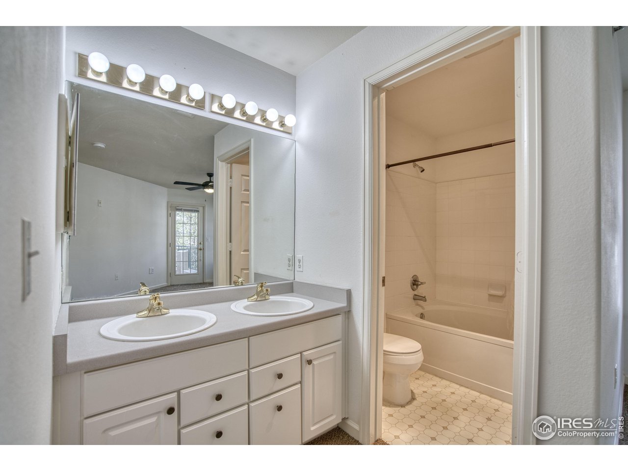 550 Mohawk Dr 67