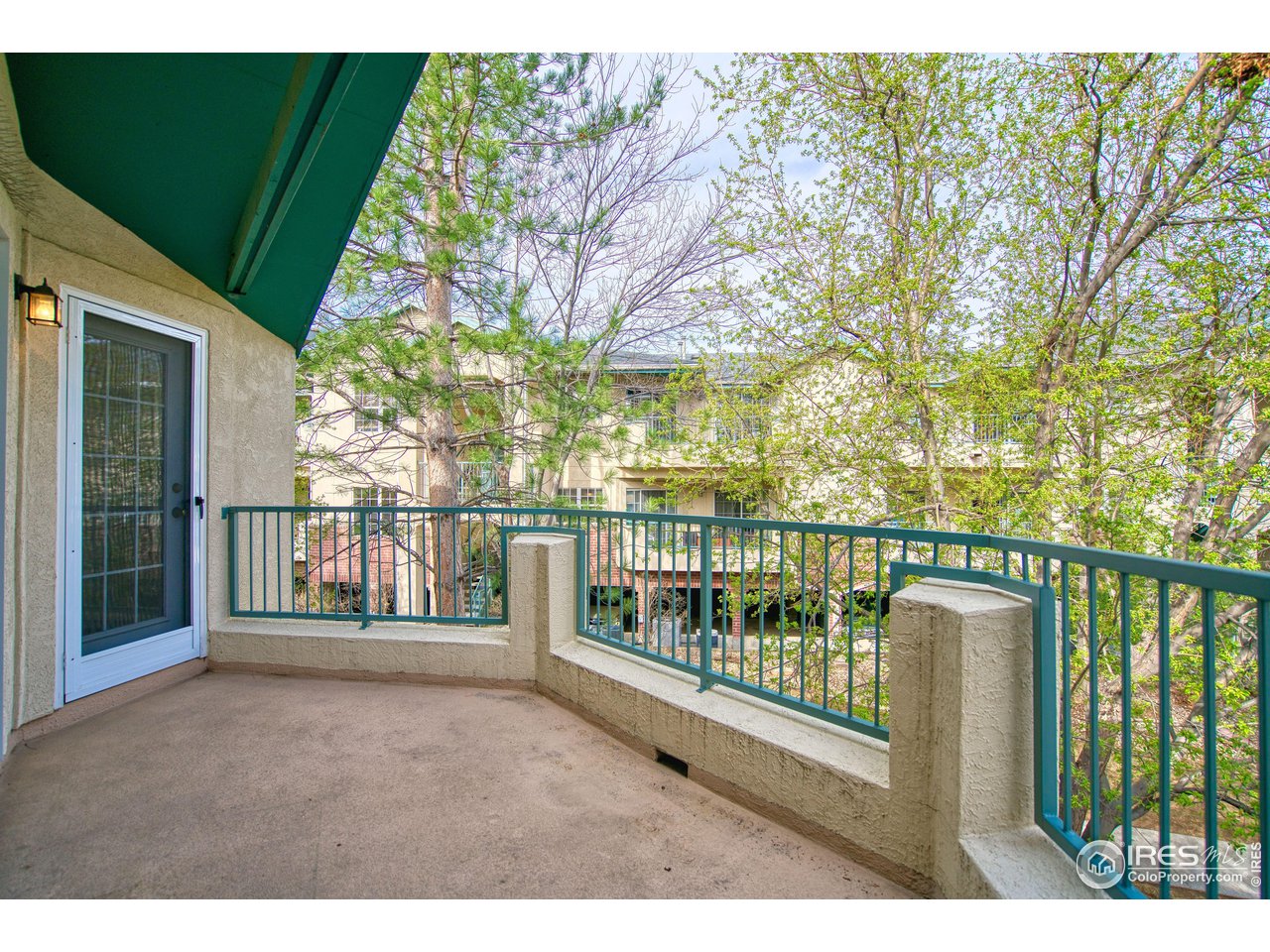 550 Mohawk Dr 67