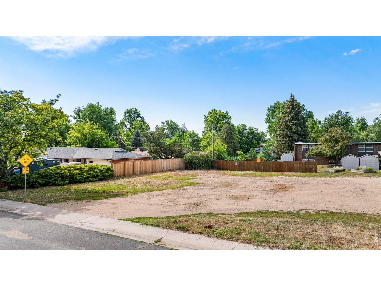 1920 Grape Ave