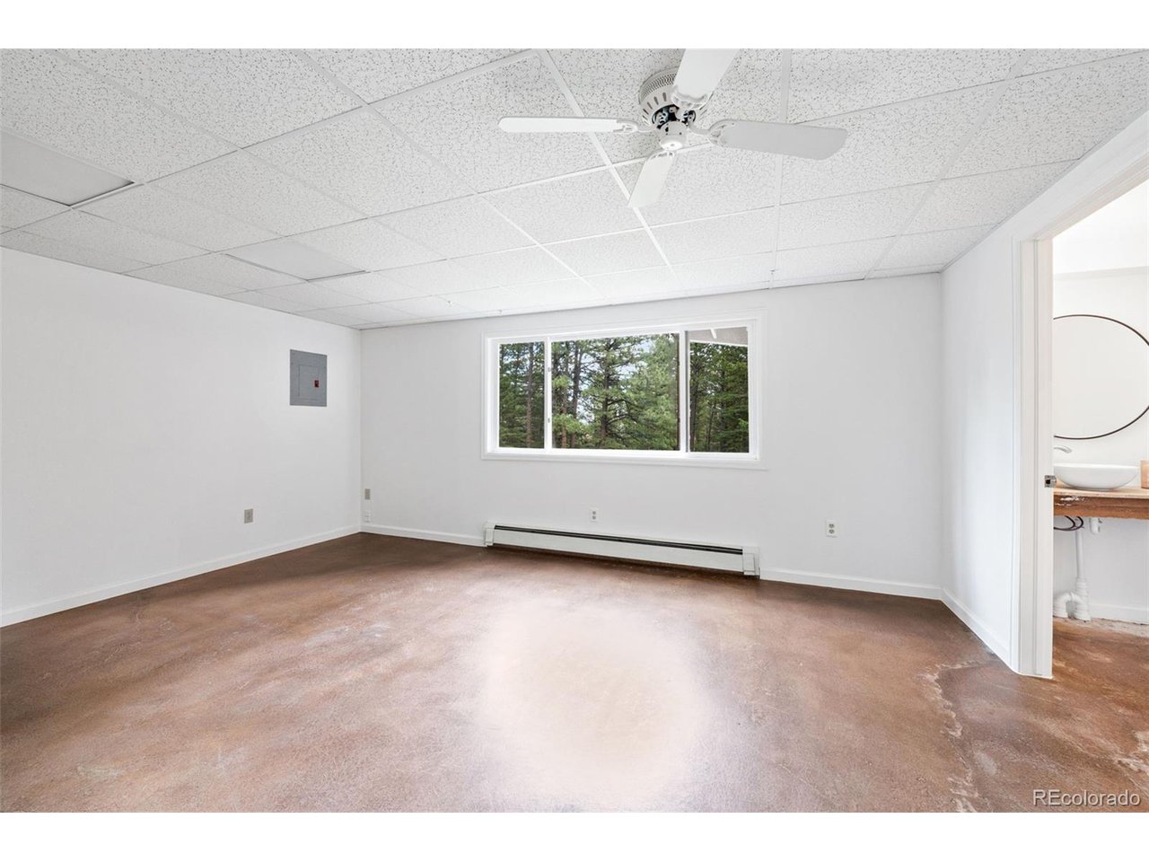 133 Mine Ln