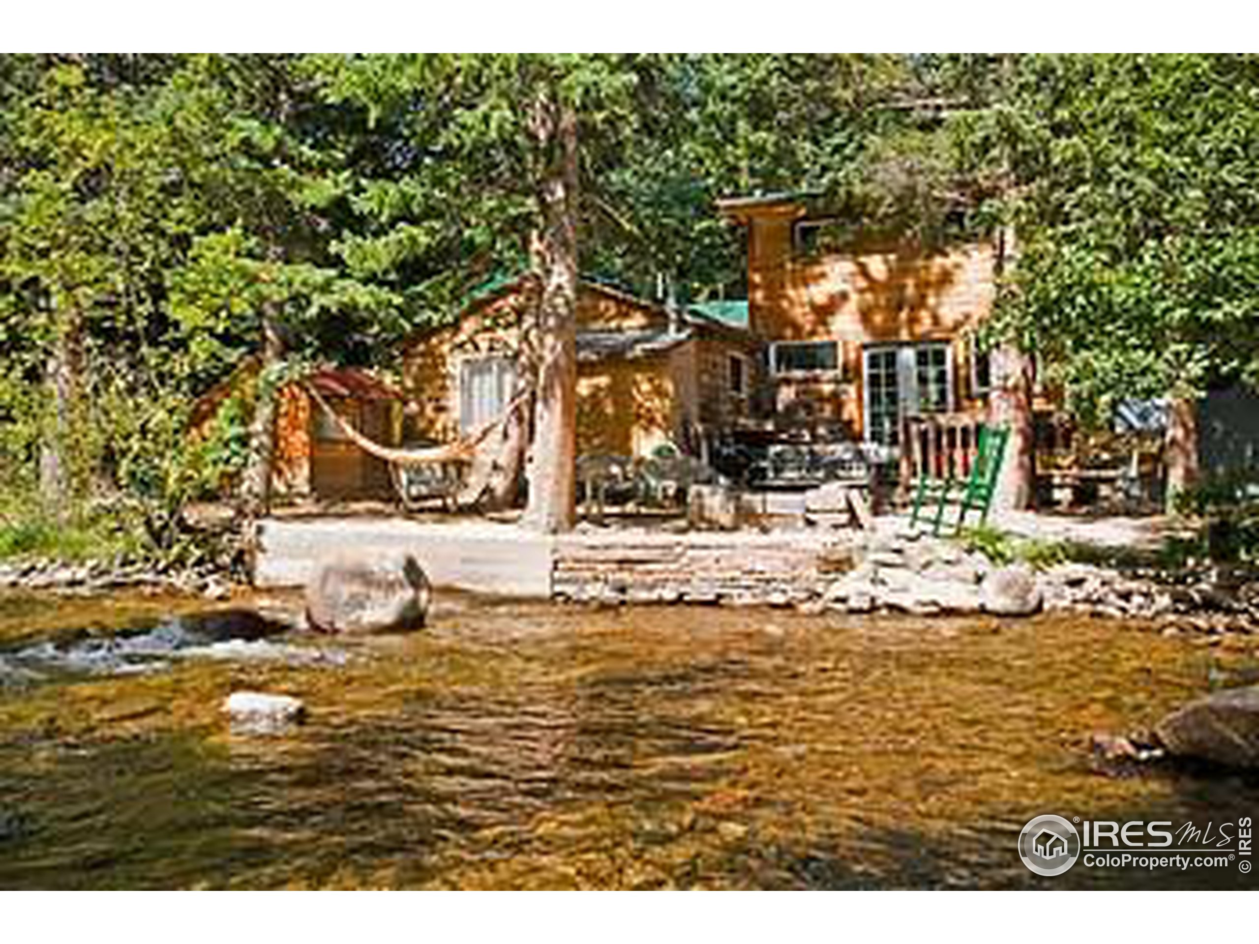 2817 Riverside Dr
