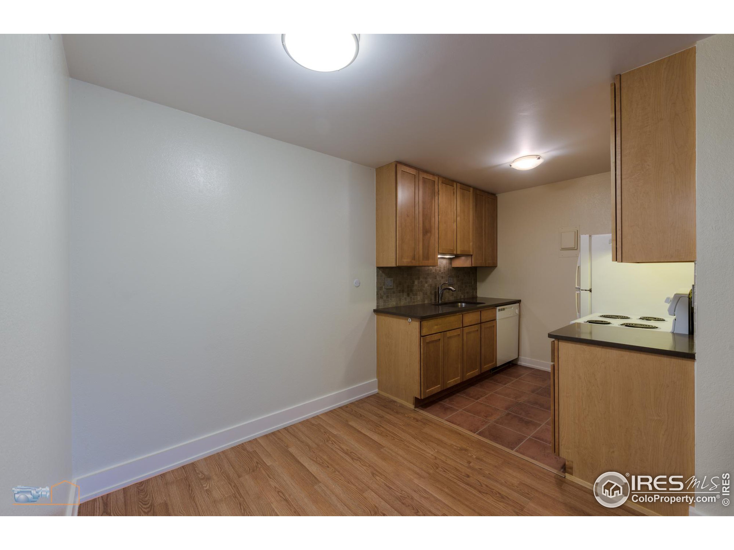 3250 Oneal Cir B-14
