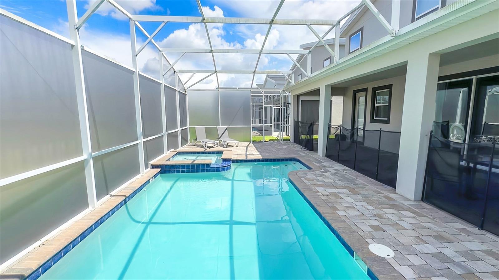 8834 CABOT CLIFFS DR