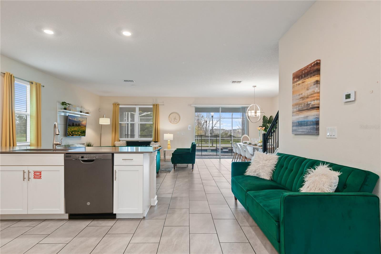 8834 CABOT CLIFFS DR