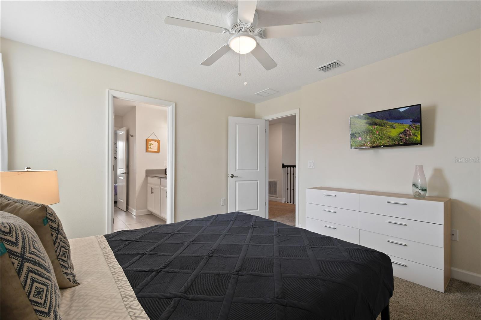 8834 CABOT CLIFFS DR