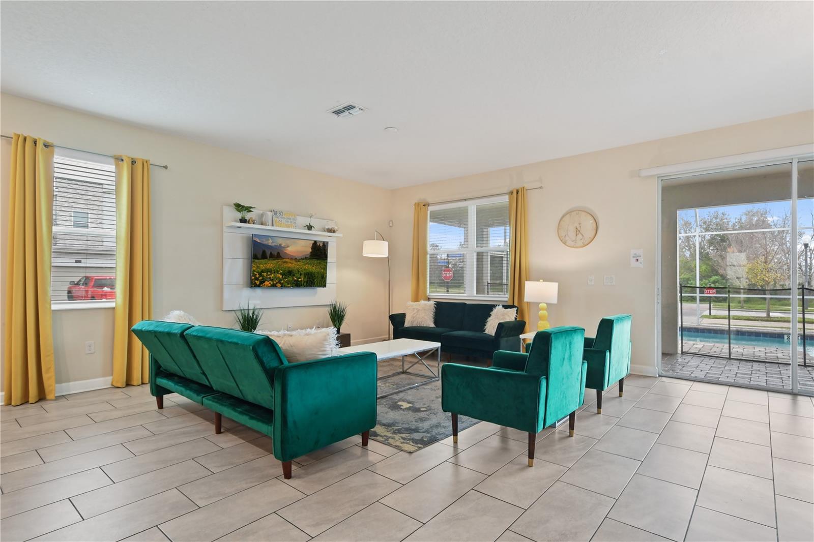 8834 CABOT CLIFFS DR