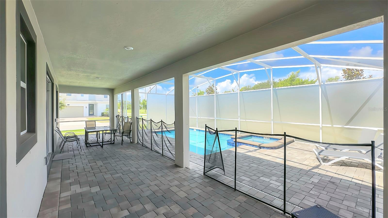 8834 CABOT CLIFFS DR