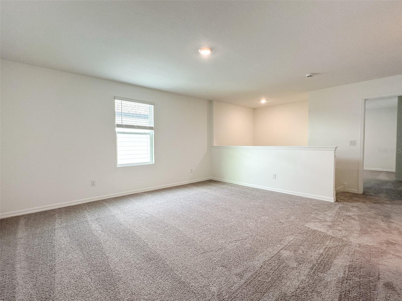 2115 DERWENT DR