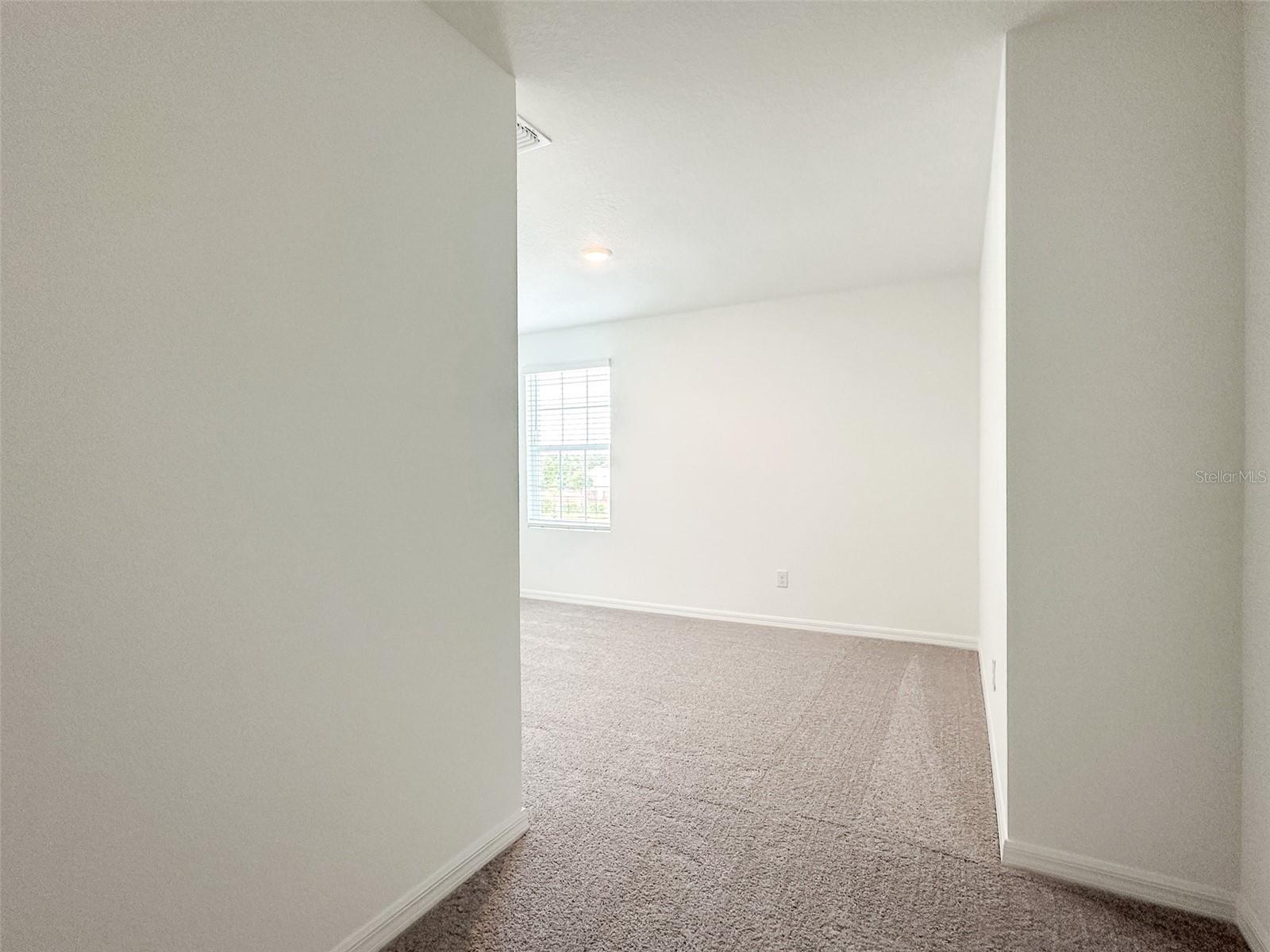 2115 DERWENT DR