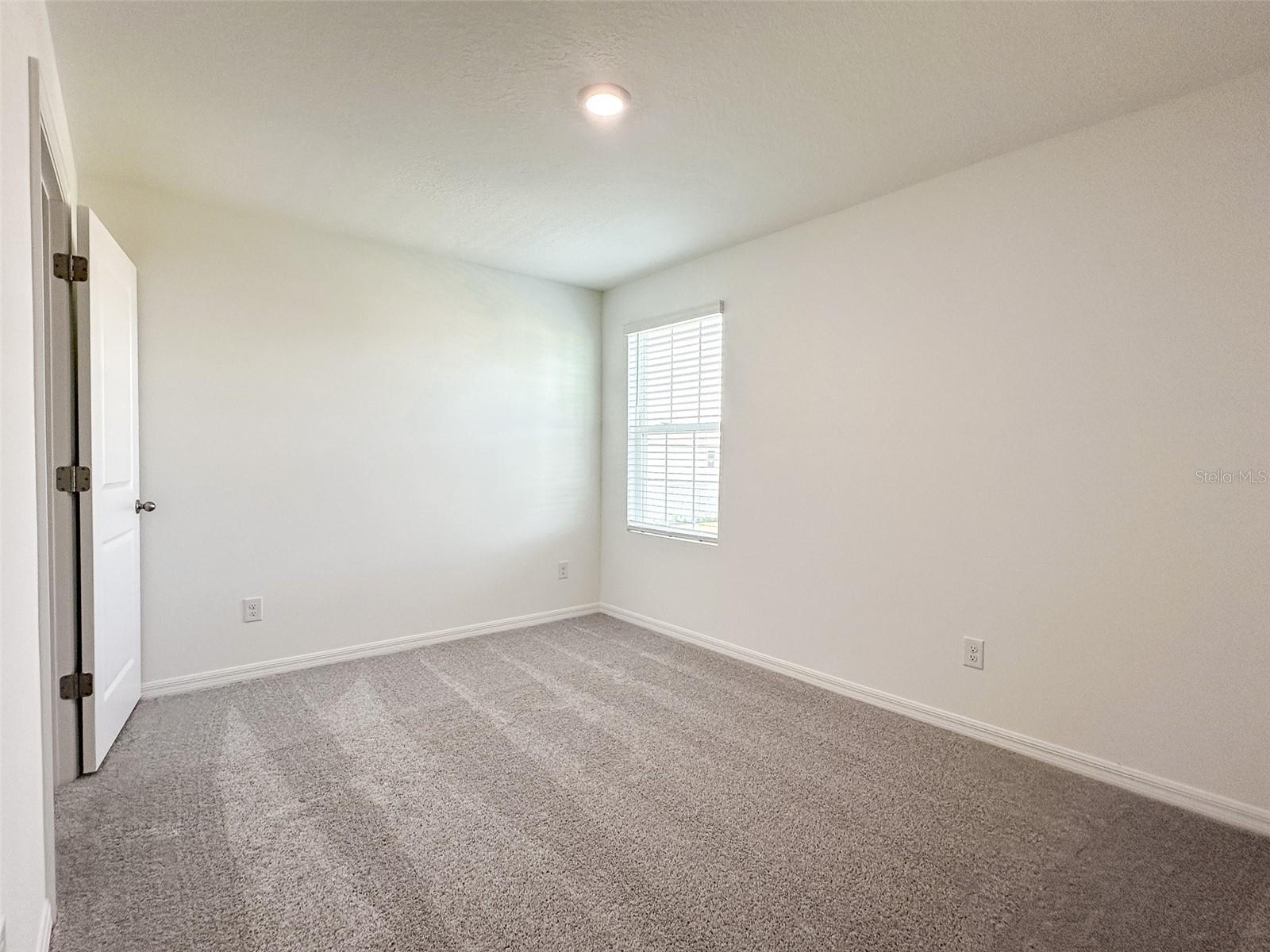 2115 DERWENT DR