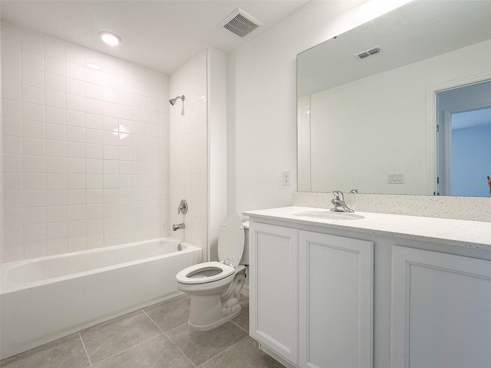2115 DERWENT DR