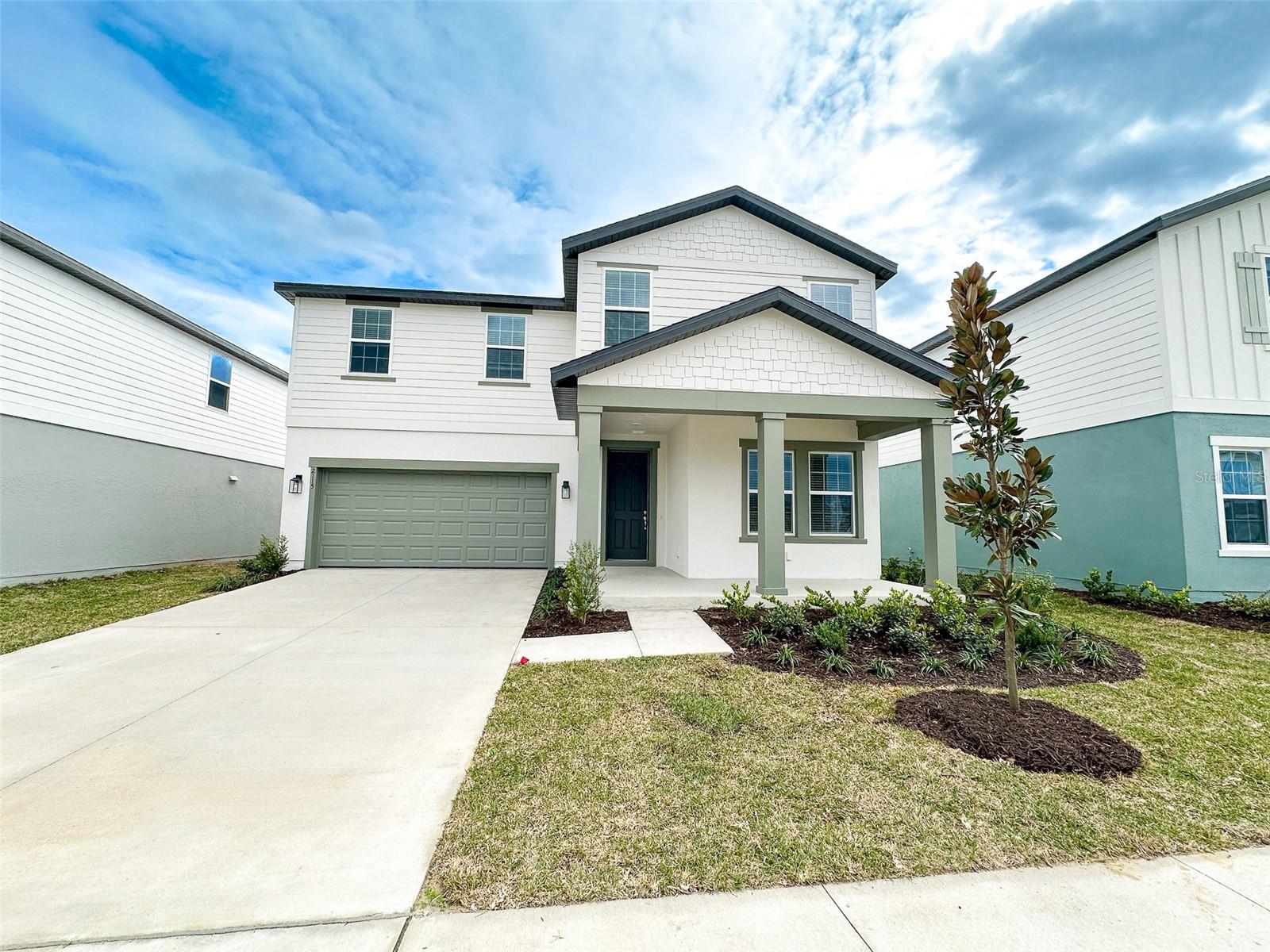 2115 DERWENT DR