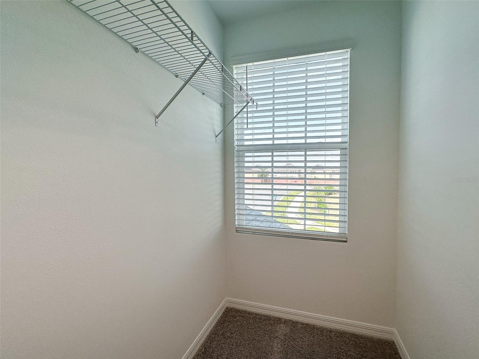 2115 DERWENT DR
